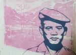 Người ở lại Charlie là ai?